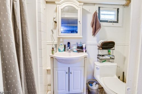 167 Hamilton St, New Brunswick NJ 08901-1806 exterior