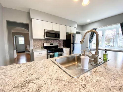 2069 Collingwood Ave, Wyoming MI exterior