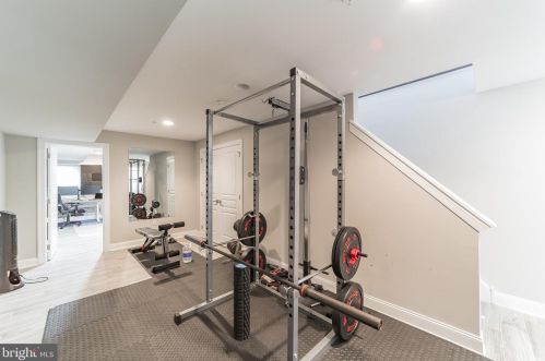 1239 17 St, Philadelphia PA 19121-5029 exterior