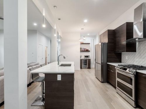 210 Mathewson Pl, Atlanta GA  30314-2629 exterior