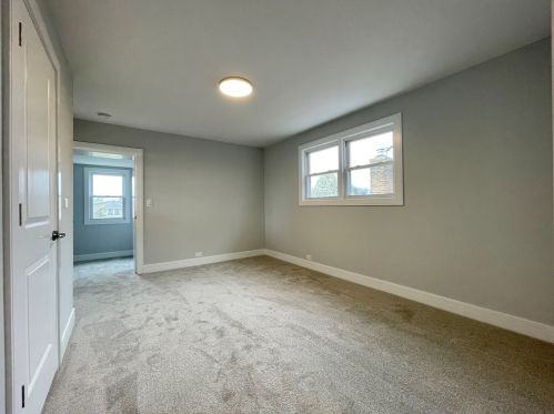 4951 Mcvicker Ave, Chicago IL  60630-1922 exterior