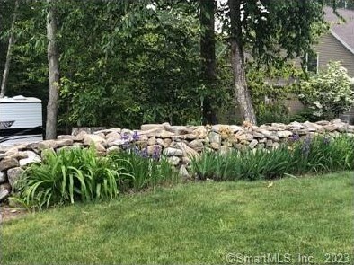 65 Beaver Dm Rd, Deep River CT 06419-1317 exterior