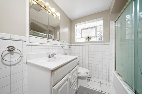 6129 Mcvicker Ave, Chicago IL 60638-4325 exterior