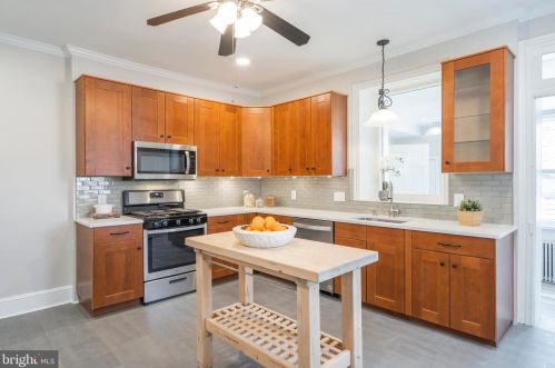 3463 Bowman St, Philadelphia PA 19129-1508 exterior