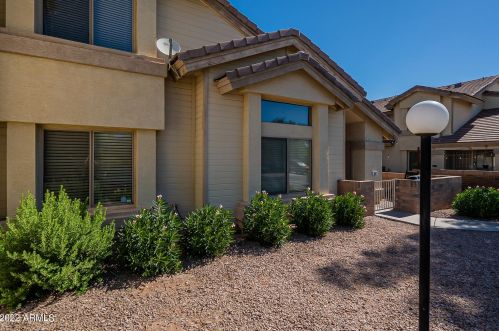 2201 Comanche Dr, Chandler AZ  85224-2328 exterior
