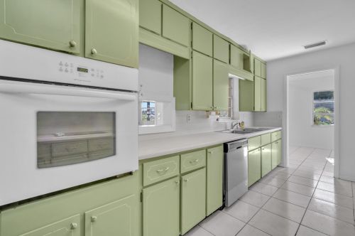 202 Bay St, Fort Pierce FL 34952-1318 exterior