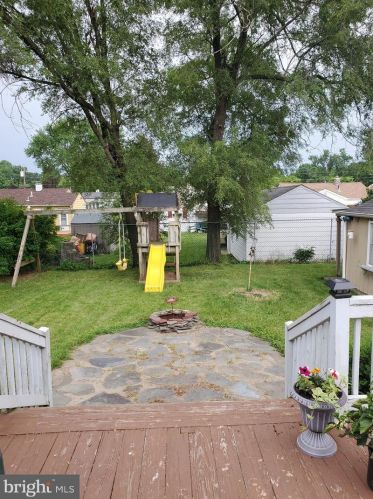 11 Downing Rd, Trenton NJ  08628-3208 exterior