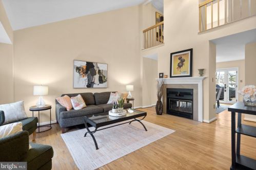 3 Tivoli Lake Ct, Silver Spring, MD 20906-5904