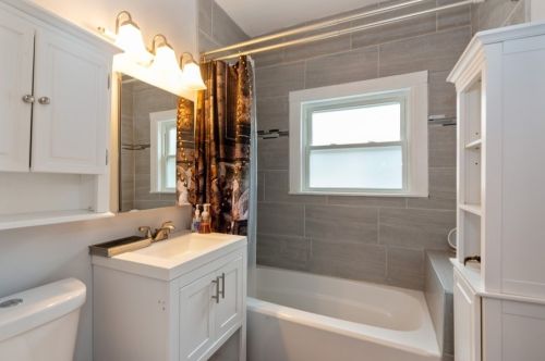 2011 6 Ave, Broadview IL 60153-3212 exterior