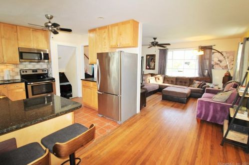 56 Saddle Rd, Norwalk CT 06851-3131 exterior