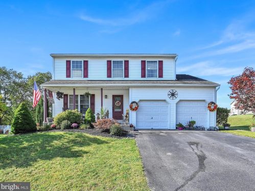 30 Mountain View Ln, Primrose, PA 17901-8373
