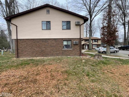 1200 Fruit St, Algonac MI 48001-2317 exterior