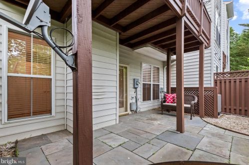 252 Murtha St, Alexandria VA 22304-8613 exterior