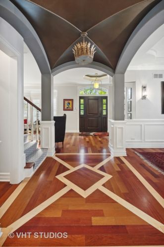 832 Colfax Ave, Elmhurst IL 60126-4535 exterior