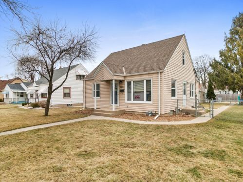 3430 89, Milwaukee WI 53222-3650 exterior