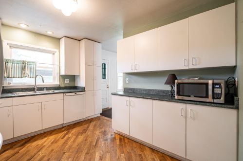 8456 51, Milwaukee WI 53223-3002 exterior