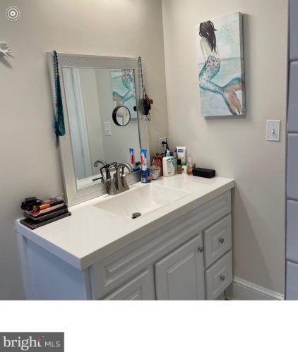 5 Clinton Ave, Camden NJ 08109-2006 exterior