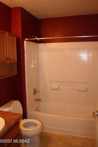 6443 Sunrise Vly Dr, Tucson AZ 85706-4951 exterior