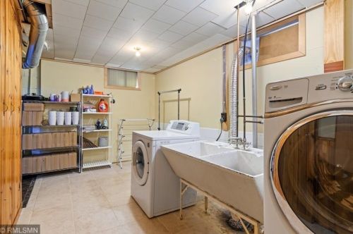 1425 Avon St, Saint Paul MN 55117-4007 exterior