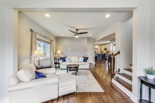 4316 Moody Ave, Chicago IL 60638-3545 exterior