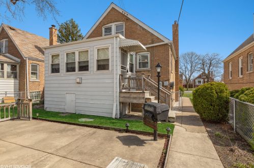 3042 77 Ave, Chicago IL 60707-3007 exterior