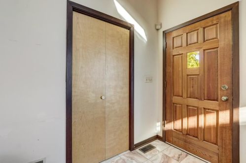 4714 Billingsgate Ln, Bull Valley IL 60098-8748 exterior