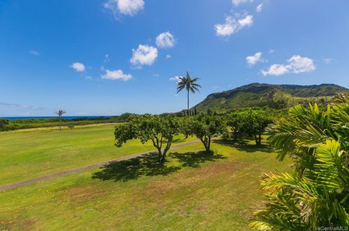 306 Kipukai Pl, Honolulu, HI 96825-2890