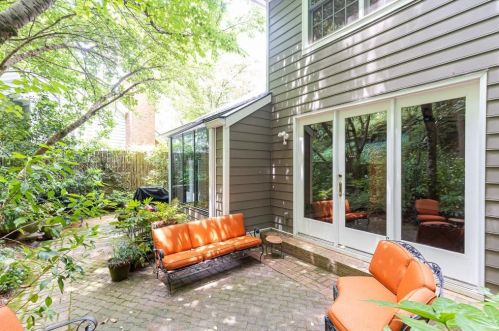 11 Bohler Mews, Atlanta GA 30327-1141 exterior