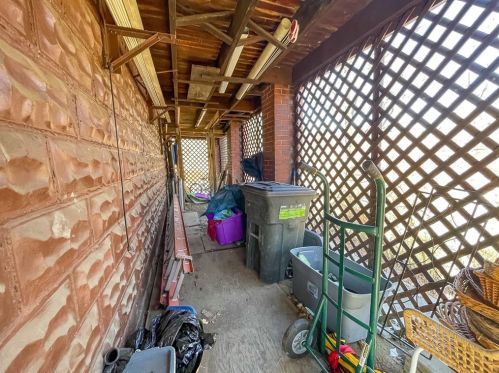 6 Bismark St, Pittsburgh PA  15209-2102 exterior