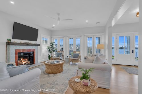 400 Newark Ave, Point Pleasant Beach NJ 08742-4141 exterior