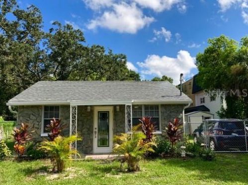 1913 North St, Tampa, FL 33604-5807