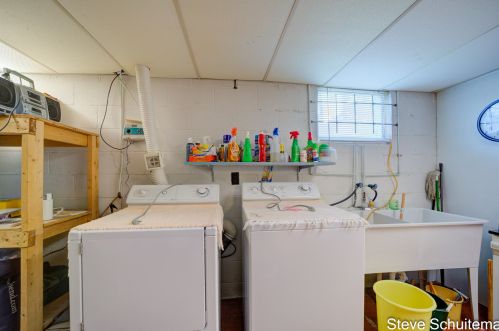 1569 Marlboro Rd, Meskegon MI exterior