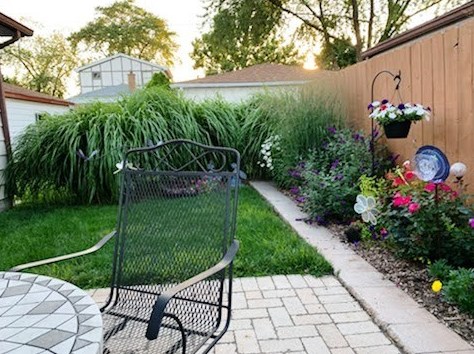 9040 Sacramento, Chicago IL 60655-2005 exterior