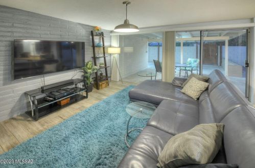 1302 Camino Seco, Tucson AZ 85710-1707 exterior