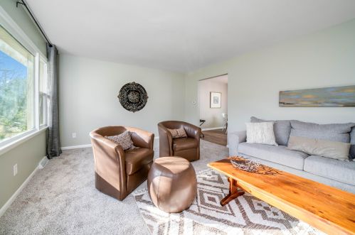 133 Espanola Ave, Kalamazoo MI  49004-1101 exterior