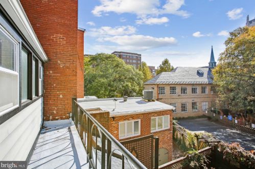 2208 Q St, Washington DC 20001-1955 exterior