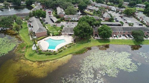 13751 Orange Sunset Dr, Tampa FL  33618-3335 exterior