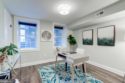 1012 8 St, Washington DC 20002-3621 exterior