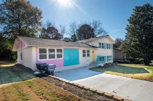 4000 Adamsville Dr, Atlanta GA  30331-3826 exterior