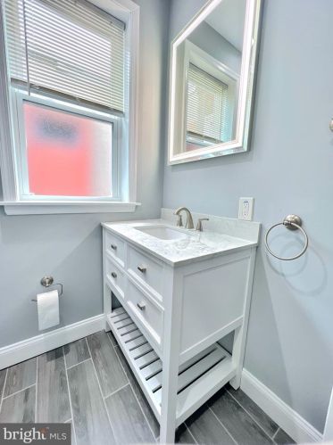 2878 Cedar St, Philadelphia PA  19134-4230 exterior