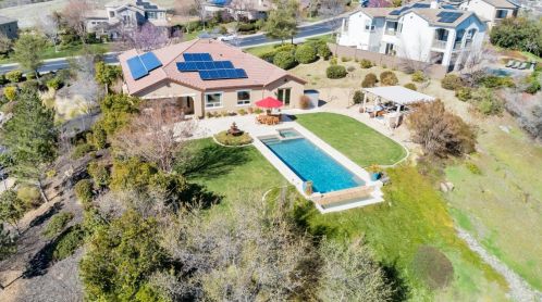 1403 Souza Dr, Folsom CA 95762-7559 exterior