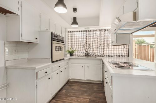 4626 19 Ave, Phoenix AZ 85009-1939 exterior