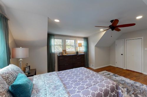 273 Berkley Ave, Elmhurst IL 60126-3167 exterior