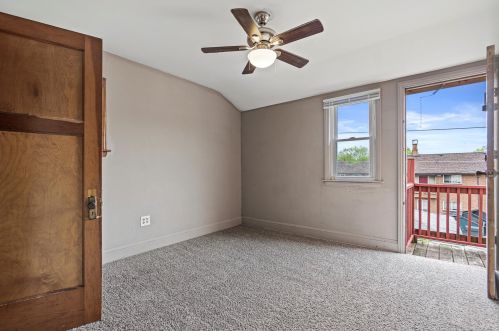 4506 37th St, Milwaukee WI  53209-5910 exterior