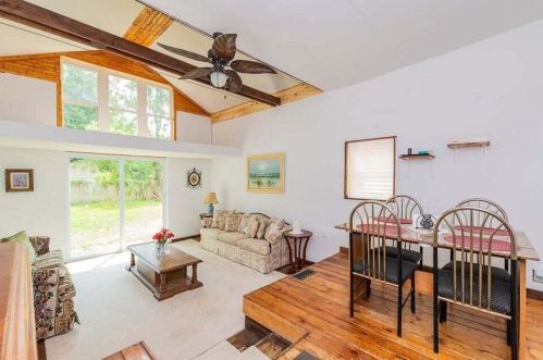 514 Kalamazoo St, Paw Paw MI 49079-1130 exterior