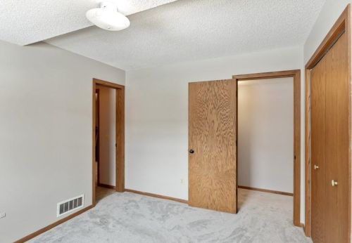 14329 Ebony Ln, Saint Paul MN 55124-6444 exterior