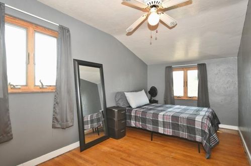 926 Agnew Rd, Pittsburgh PA 15227-3902 exterior