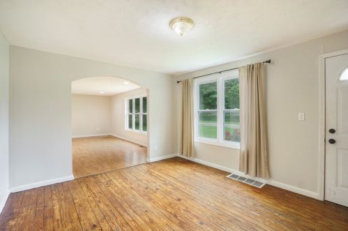 5813 Missouri Ave, Kalamazoo MI  49024-1384 exterior