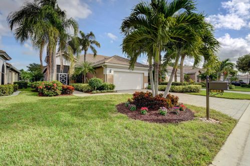 6871 Cairnwell Dr, Boynton Beach, FL 33472-2957