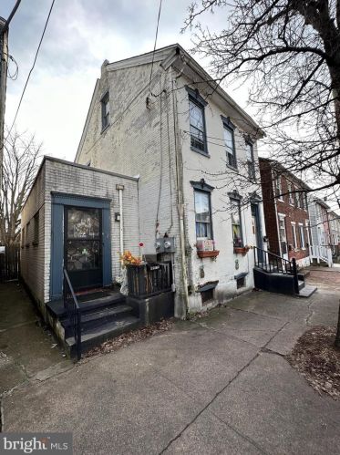 418 Beech St, Pottstown PA  19464-5632 exterior